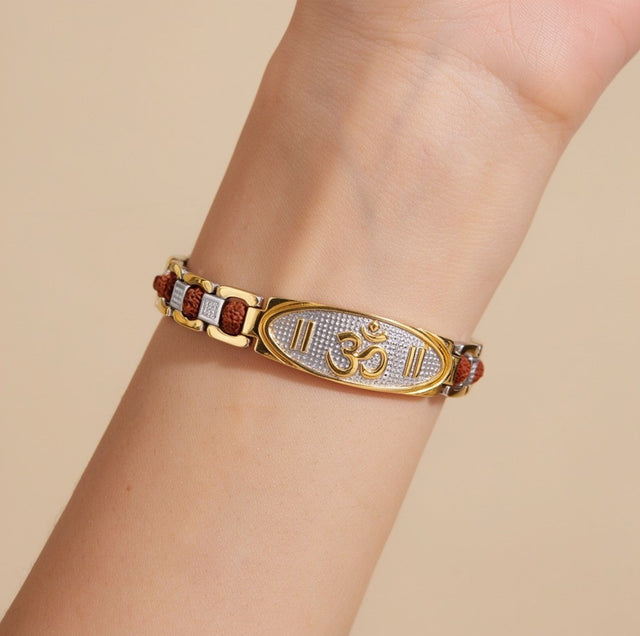 Om Rudraksha Bracelet, close-up detail