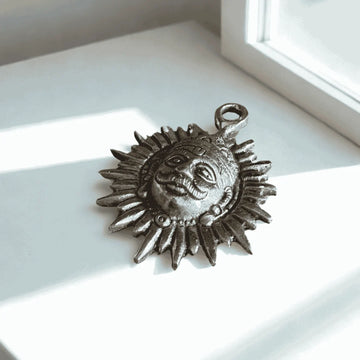 ☀️ Surya Face Brass Pendant – Confidence | Vitality | Success - 2