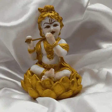 Golden Lotus Krishna Size Approx 13 Cm - 2