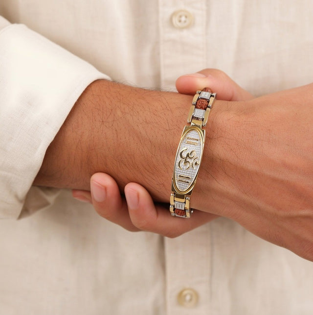 Om Rudraksha Bracelet, bring it to the wrist